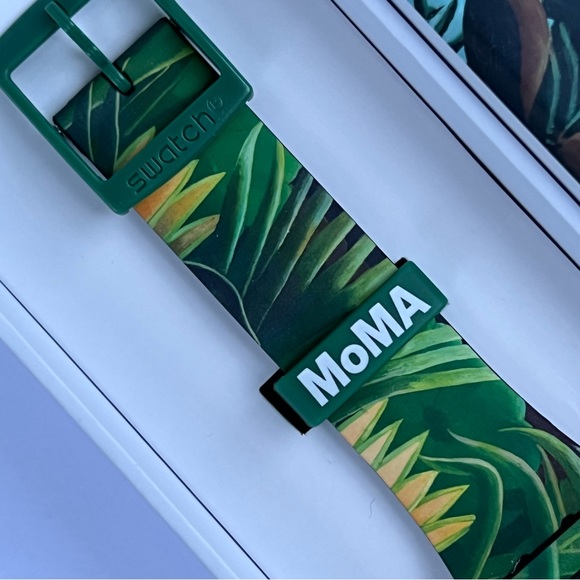 Swatch Watch x MoMA - “The Dream” by Henri Rousseau - Brand New in the box - Picture 4 of 9